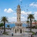 İzmir Saat Kulesi Tarihi Mimarisi ve Konak Meydanı Gezisi
