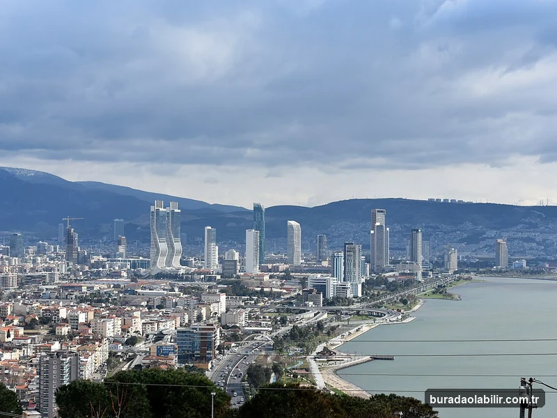 Kentsel Dönüşüm Projeleriyle İzmir'de Dirençli ve Güvenli Yapılar kültürel mirası ve mimari detayları