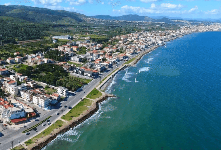 İzmir Güzelbahçe Balıkçı Limanı, Yaka Köyü ve Sahil Lezzetleri kültürel mirası ve mimari detayları
