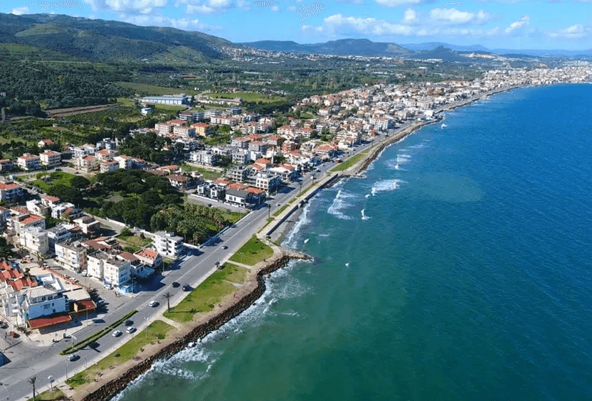 İzmir Güzelbahçe Balıkçı Limanı, Yaka Köyü ve Sahil Lezzetleri kültürel mirası ve mimari detayları