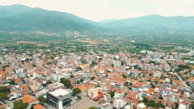 Ödemiş Gölcük Yaylası ve göl manzarası