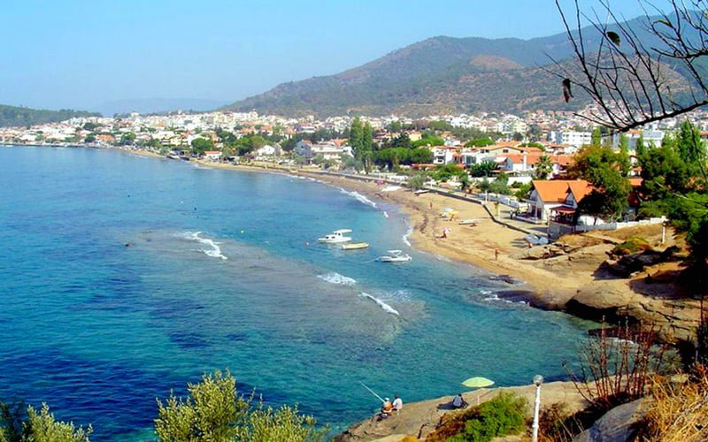 İzmir Menderes Klaros Kehanet Merkezi ve Mavi Bayraklı Kıyıları kültürel mirası ve mimari detayları