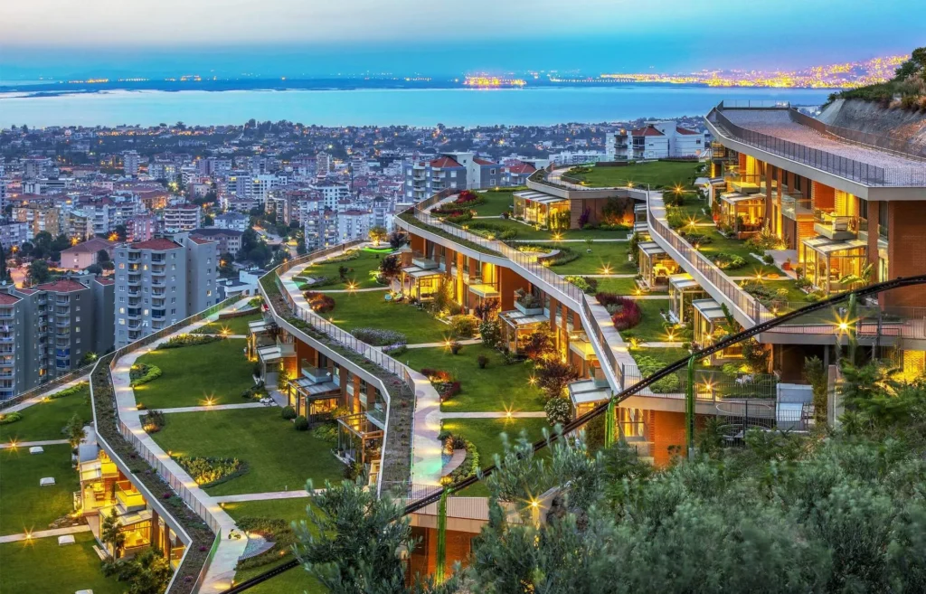 İzmir Narlıdere Sahilevleri Kıyısı, Çatalkaya Doğası ve Kent Yaşamı kültürel mirası ve mimari detayları