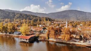 Ödemiş Gölcük Yaylası ve göl manzarası
