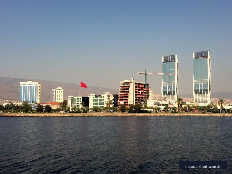 Bayraklı Sahil Bayraklı İzmir gezi rehberi görünümü