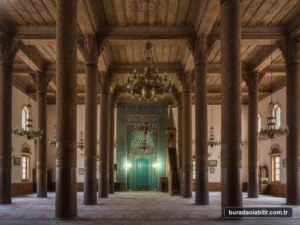 Birgi Aydınoğlu Mehmet Bey Ulu Camii ahşap sütunlar kündekari minber firuze çinili mihrap Birgi Ödemiş İzmir