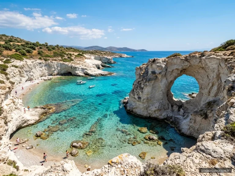 Çeşme Delikli Koy Beyaz Kayalıkları ve Doğal Kıyı Rehberi