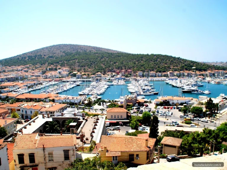 Çeşme Marina Yat Limanı Gezi Alışveriş ve Yaşam Rehberi