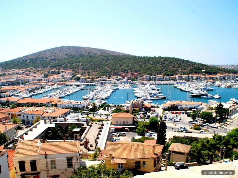 Çeşme Marina Yat Limanı Gezi Alışveriş ve Yaşam Rehberi