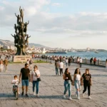 Gündoğdu Meydanı Anıtsal Bronz Cumhuriyet Ağacı Heykeli ve Körfez Kıyısı Meydanı