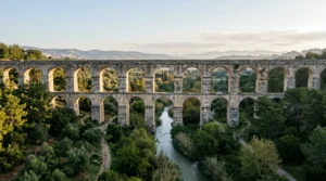 Tarihi Şirinyer Kızılçullu Roma Su Kemerleri Meles Vadisi ve İki Katlı Taş Kemerler